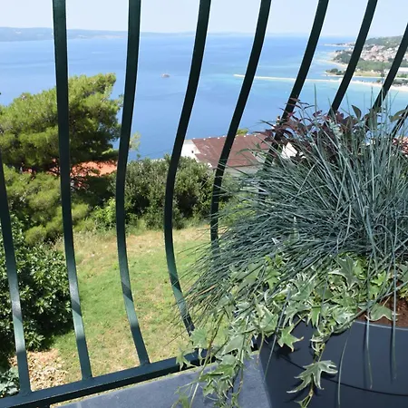 Apartment Oneum Omis